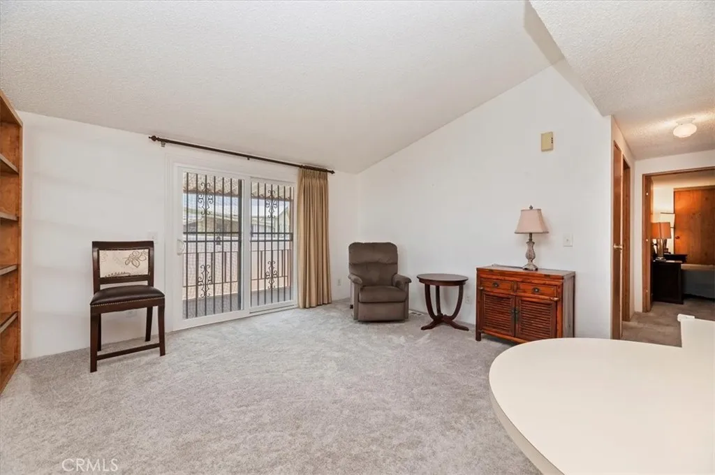 Redlands, California 92374, United States, 2 Bedrooms Bedrooms, ,2 BathroomsBathrooms,Residential,Active,186206