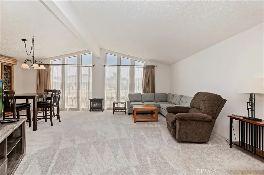 Redlands, California 92374, United States, 2 Bedrooms Bedrooms, ,2 BathroomsBathrooms,Residential,Active,186206