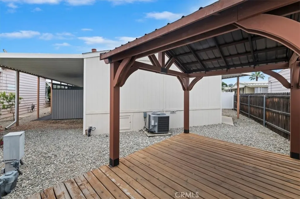 Redlands, California 92374, United States, 2 Bedrooms Bedrooms, ,2 BathroomsBathrooms,Residential,Active,186206