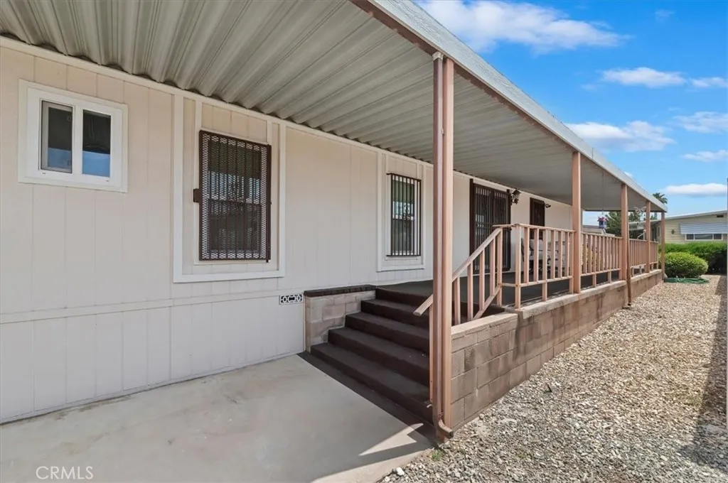 Redlands, California 92374, United States, 2 Bedrooms Bedrooms, ,2 BathroomsBathrooms,Residential,Active,186206