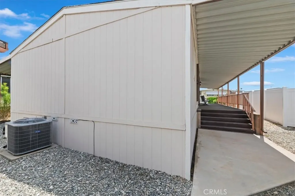 Redlands, California 92374, United States, 2 Bedrooms Bedrooms, ,2 BathroomsBathrooms,Residential,Active,186206