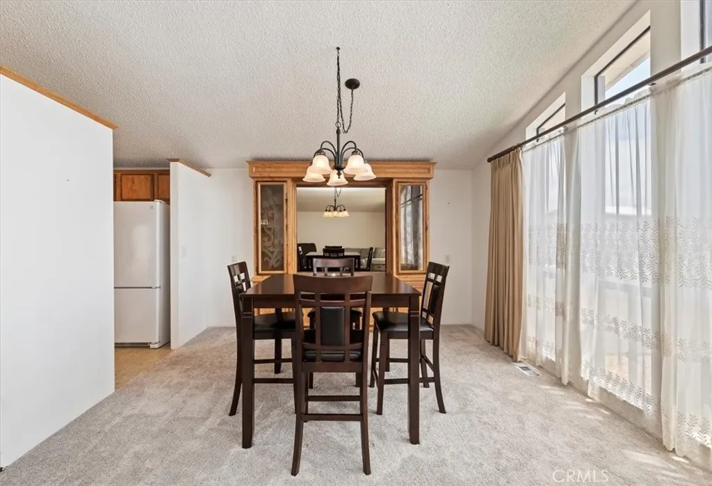 Redlands, California 92374, United States, 2 Bedrooms Bedrooms, ,2 BathroomsBathrooms,Residential,Active,186206