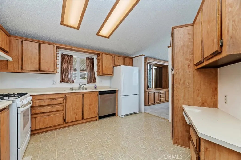 Redlands, California 92374, United States, 2 Bedrooms Bedrooms, ,2 BathroomsBathrooms,Residential,Active,186206