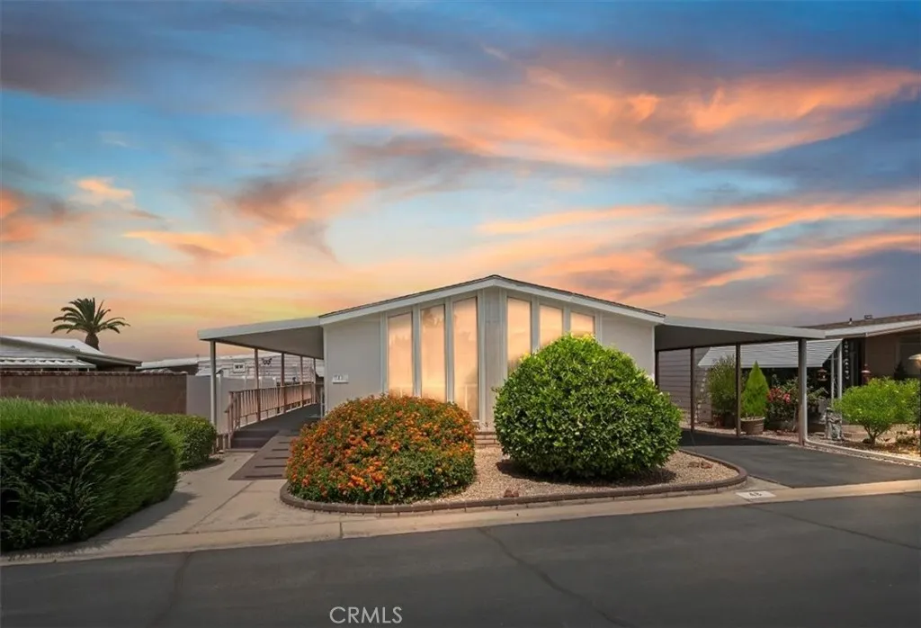 Redlands, California 92374, United States, 2 Bedrooms Bedrooms, ,2 BathroomsBathrooms,Residential,Active,186206