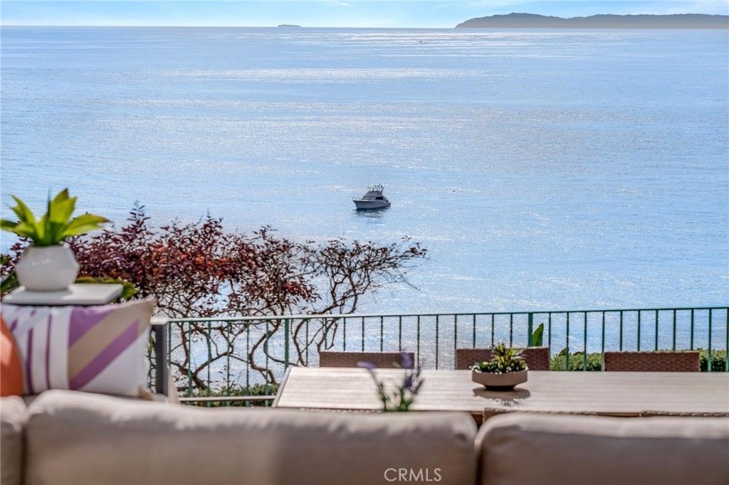 Photo of 32091 Coast Highway Hwy, Laguna Beach, CA 92651 (MLS # LG26061022)