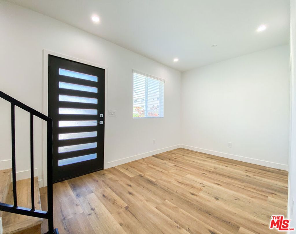 Photo of 6754 W 86th Place, Los Angeles, CA 90045 (MLS # 25618205)