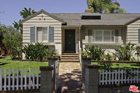Photo of 8137 Regis Way, Los Angeles, CA 90045 (MLS # 26851031)