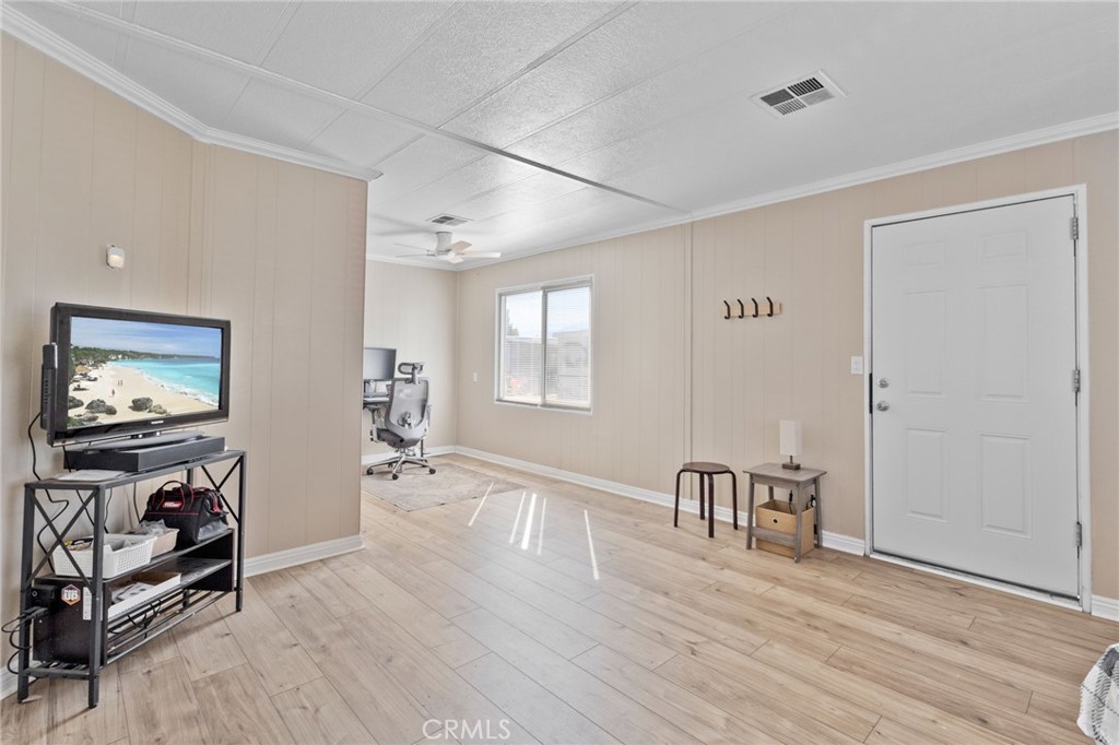 22838 Bear Valley 64