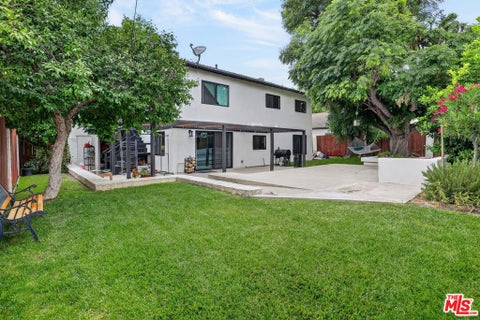 Photo of 2148 Elmdale Avenue, Simi Valley, CA 93065 (MLS # 26847763)