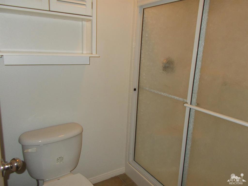 Vista Del Valle - Residential Lease