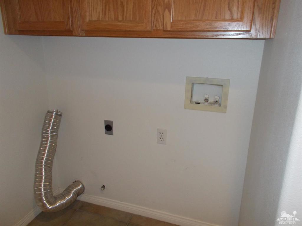 Vista Del Valle - Residential Lease