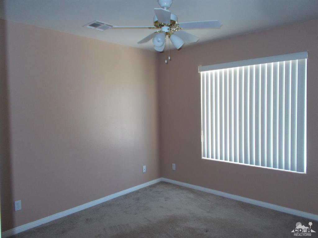 Vista Del Valle - Residential Lease