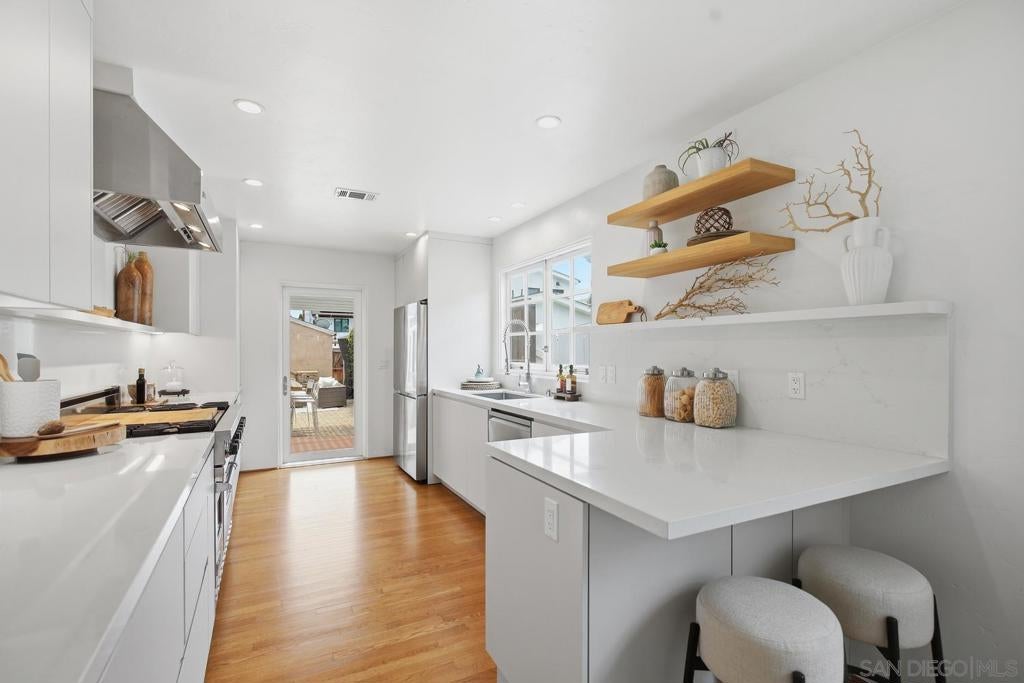 315 B Avenue