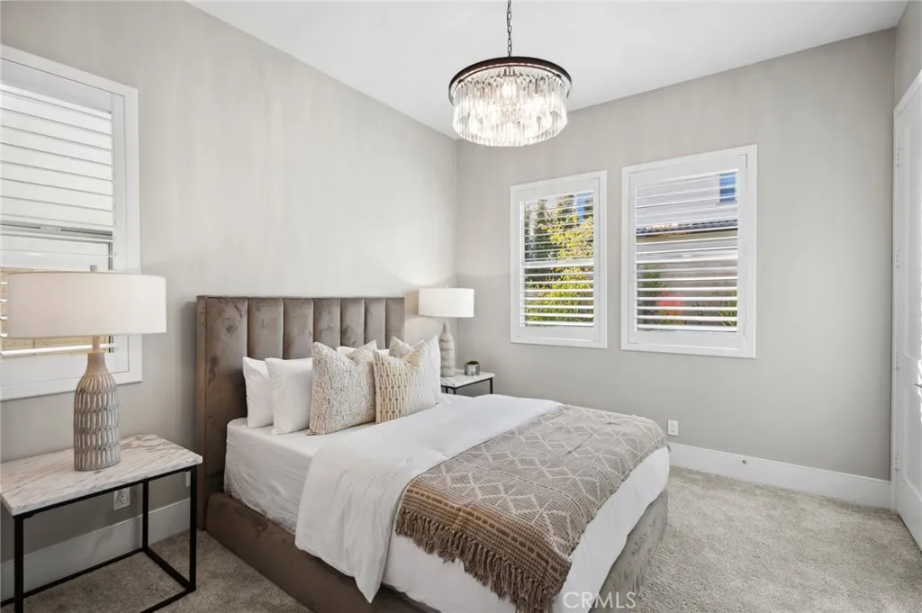 Irvine, California 92618, United States, 4 Bedrooms Bedrooms, ,5 BathroomsBathrooms,Residential,Pending,247561