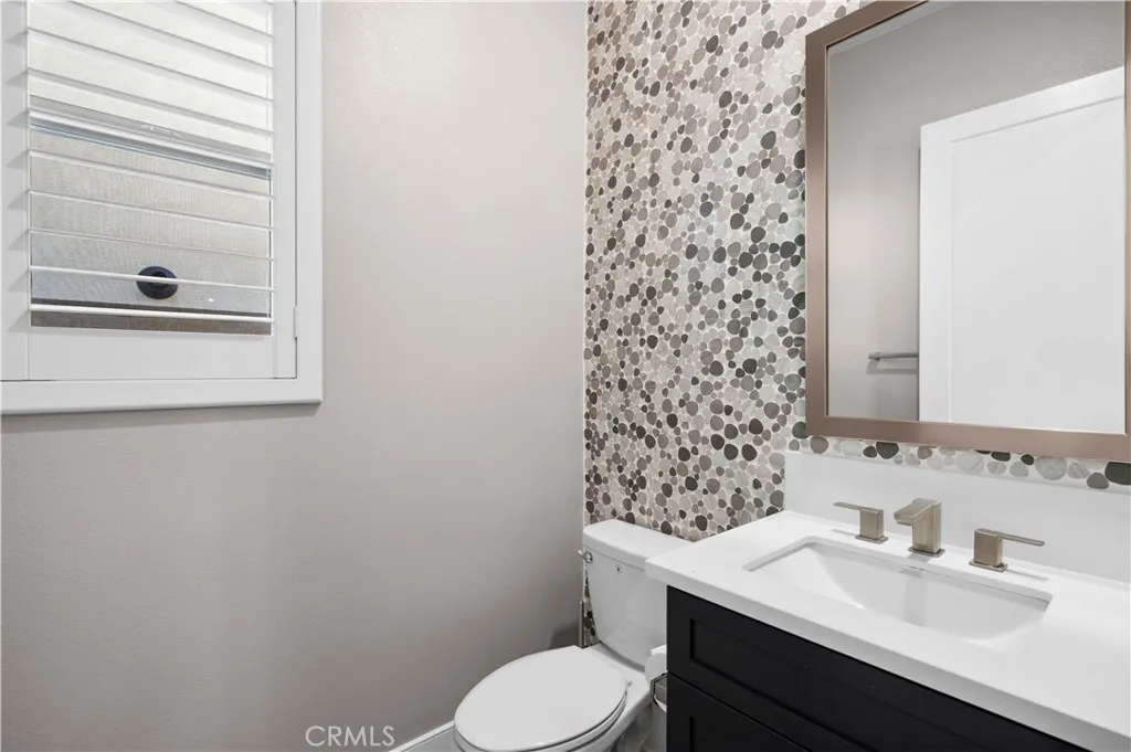 Irvine, California 92618, United States, 4 Bedrooms Bedrooms, ,5 BathroomsBathrooms,Residential,Pending,247561