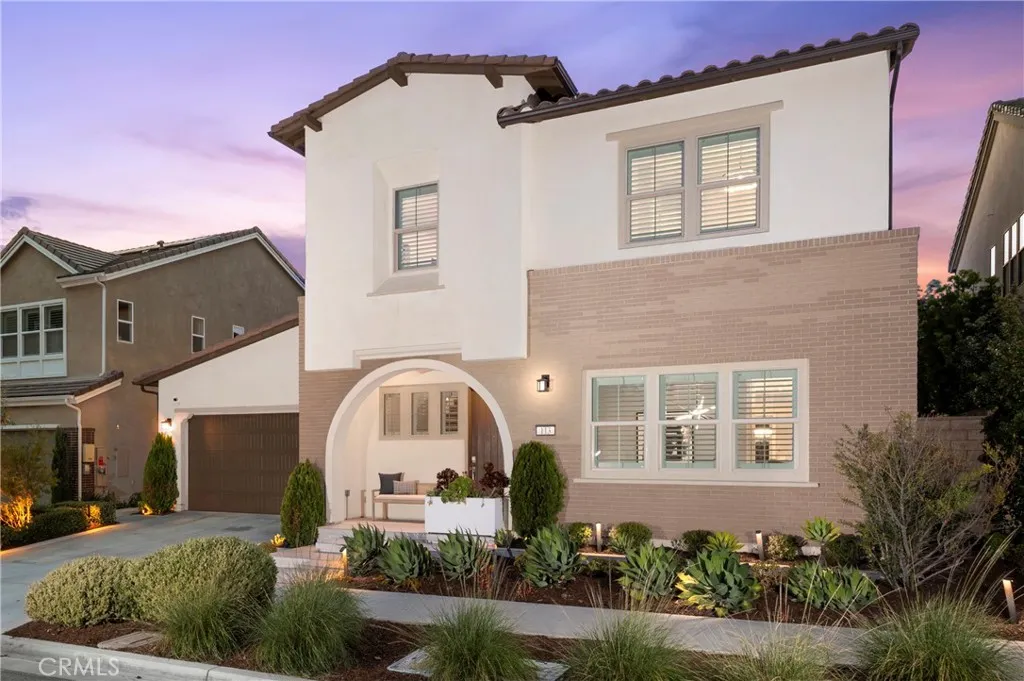 Irvine, California 92618, United States, 4 Bedrooms Bedrooms, ,5 BathroomsBathrooms,Residential,Pending,247561