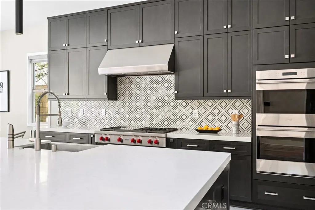 Irvine, California 92618, United States, 4 Bedrooms Bedrooms, ,5 BathroomsBathrooms,Residential,Pending,247561