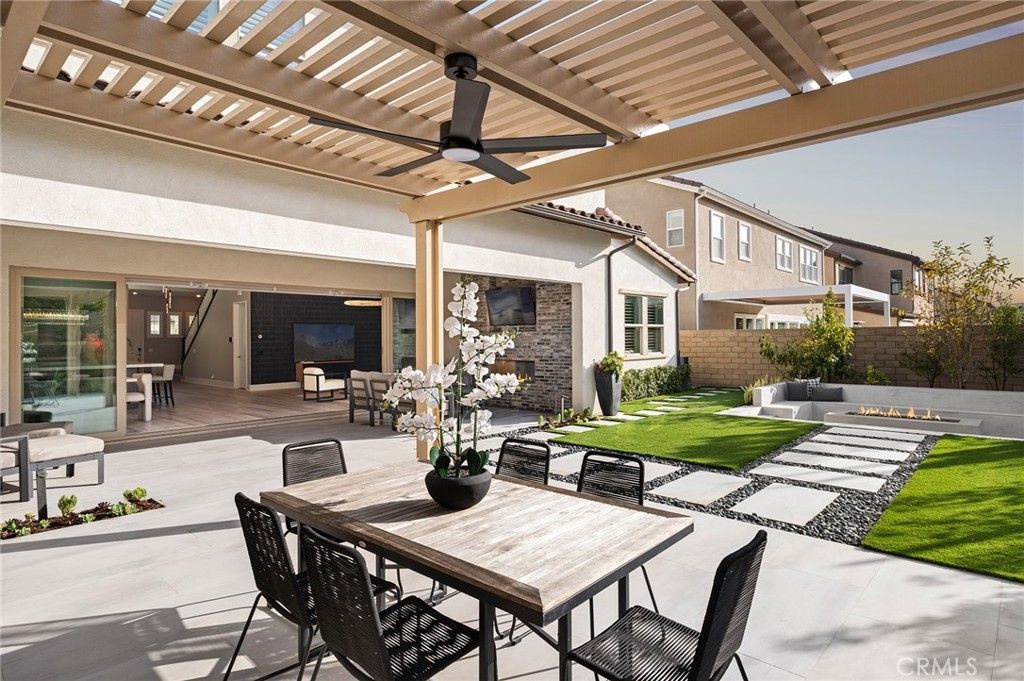 Photo of 113 Pixel, Irvine, CA 92618 (MLS # OC25263450)