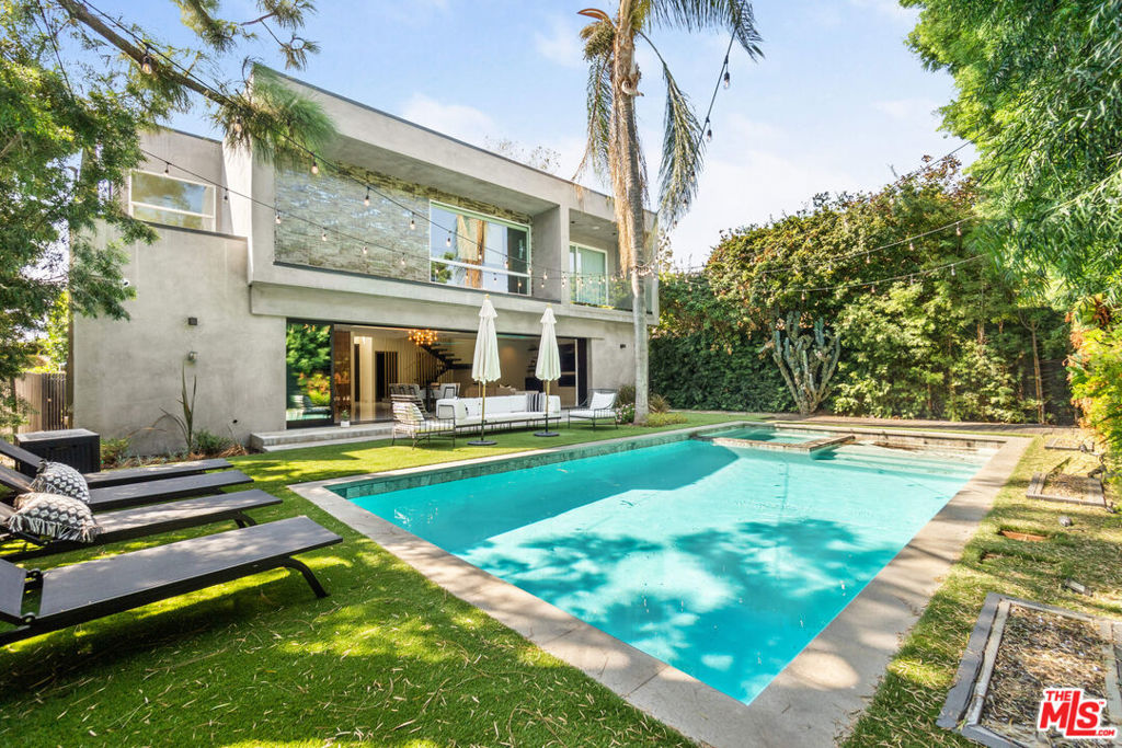 Photo 1 of 30 — 4640 Radford Avenue, Valley Village, CA 91607
