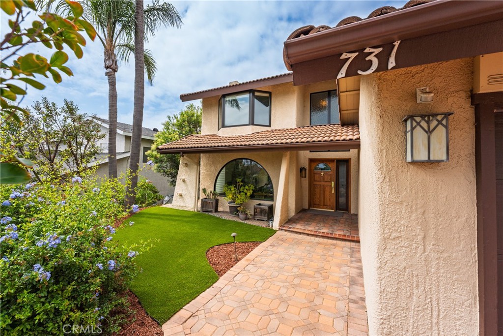 731 Calle Vallarta