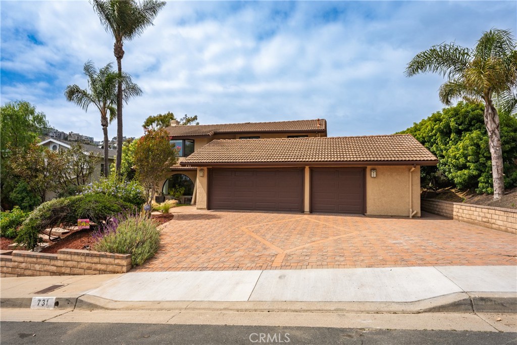 731 Calle Vallarta