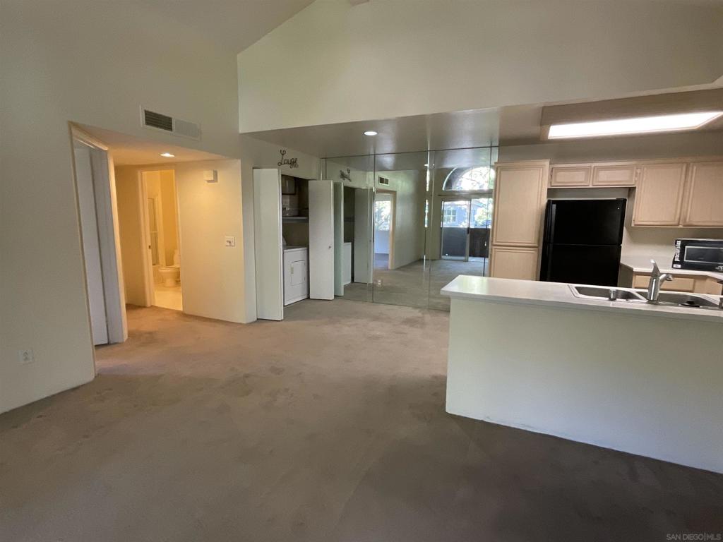 Rancho Bernardo - Residential Lease