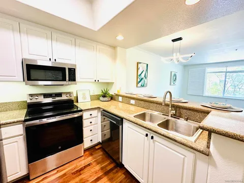 9253 Regents Rd Unit A206, San Diego, CA 92037 - MLS#: 250022496SD