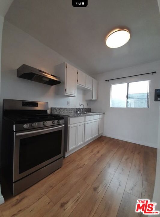 5614 S Western Avenue