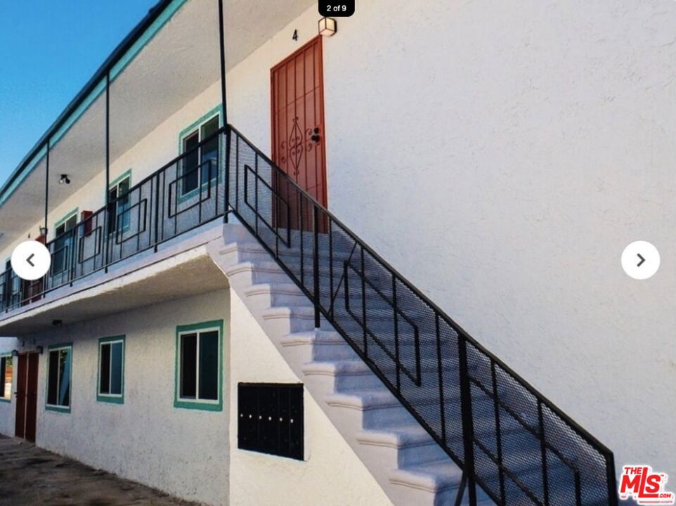 5614 S Western Avenue