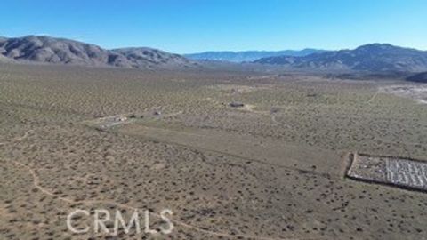 Photo of 0 Oldenberg, Apple Valley, CA 92307 (MLS # HD25275331)