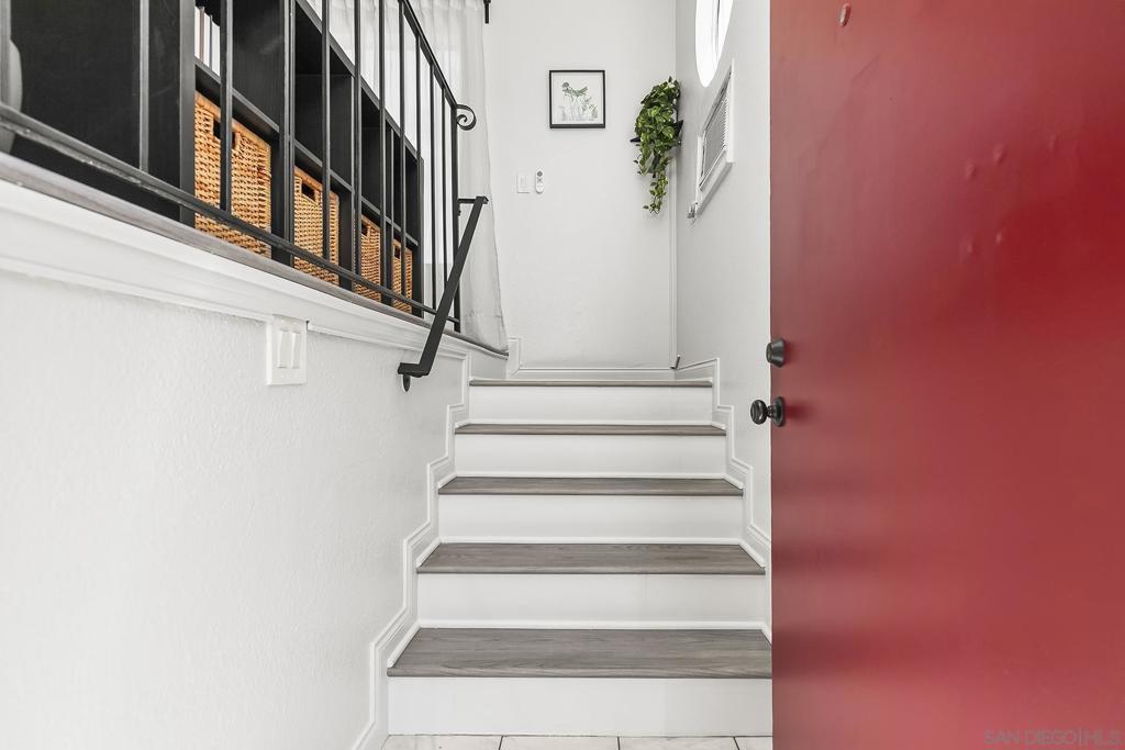 4921 Trojan Avenue 2