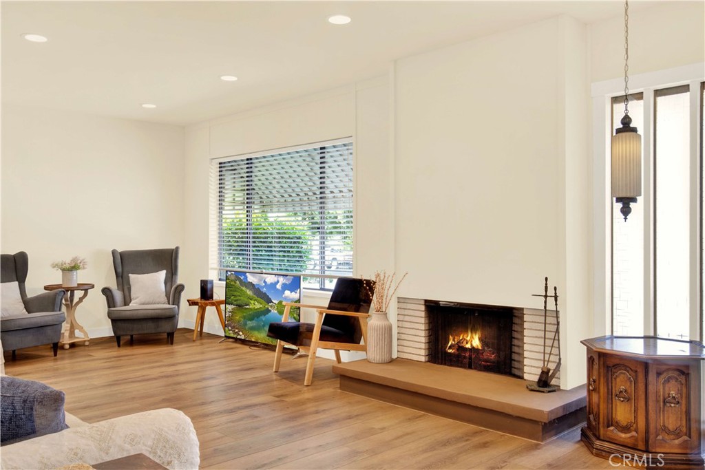 7140 N Muscatel Avenue