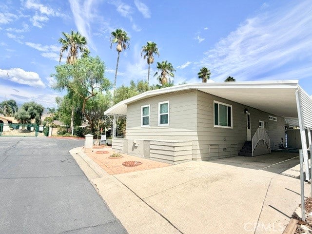 2692 Highland Avenue 34