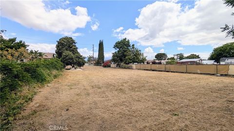 Photo of 220 E Francis ST, Ontario, CA 91761 (MLS # CV26113723)