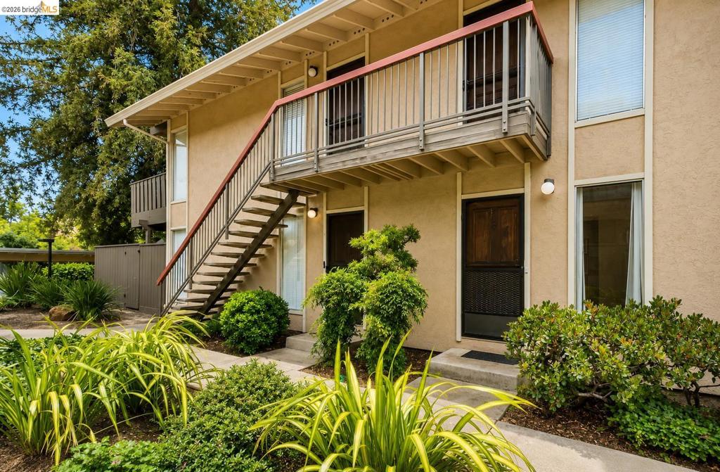 51 Massolo Dr C