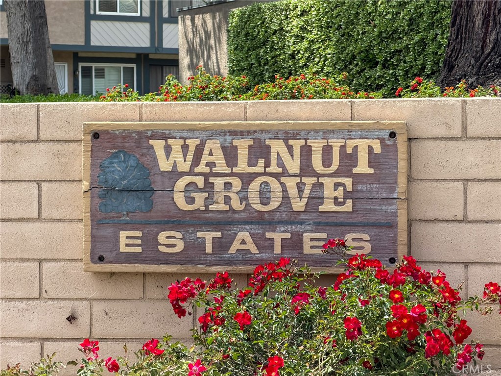 579 W 9th