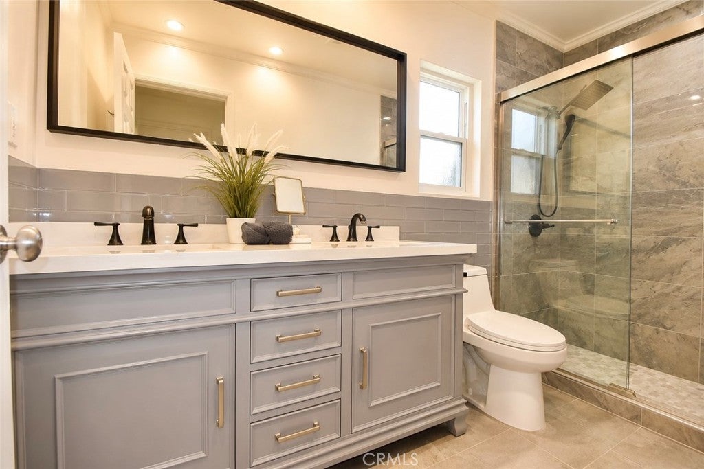 28 Cambridge, Irvine CA 92620 - Photo 40