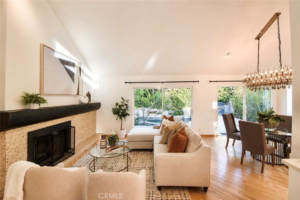 28 Cambridge, Irvine CA 92620 - Photo 12