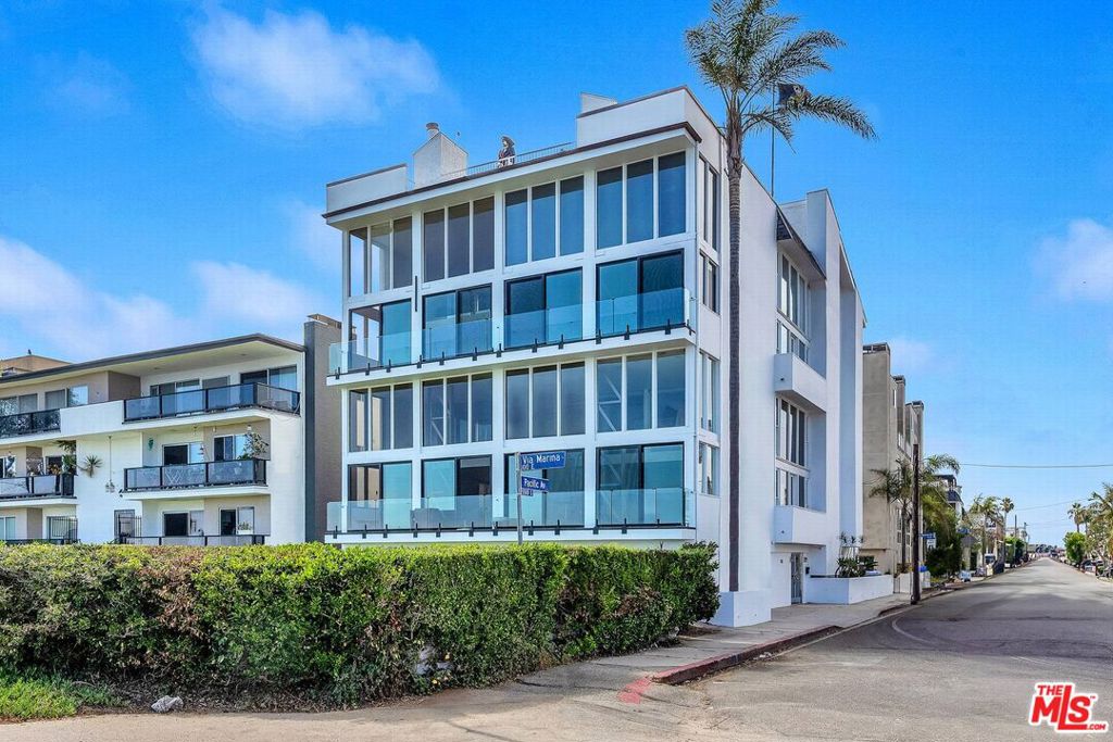 5515 Pacific Avenue 3