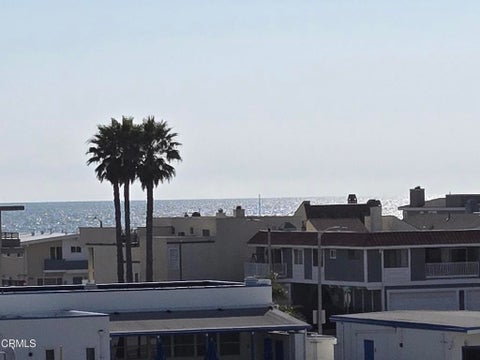 Tiny photo for 2831 HARBOR Boulevard, Oxnard, CA 93035 (MLS # V1-37117)