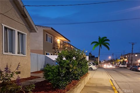 Tiny photo for 2005 phelan Lane, Redondo Beach, CA 90278 (MLS # GD25220143)