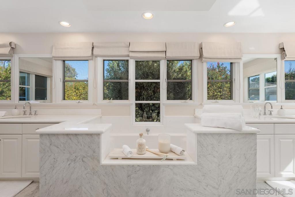 Rancho Santa Fe - Residential
