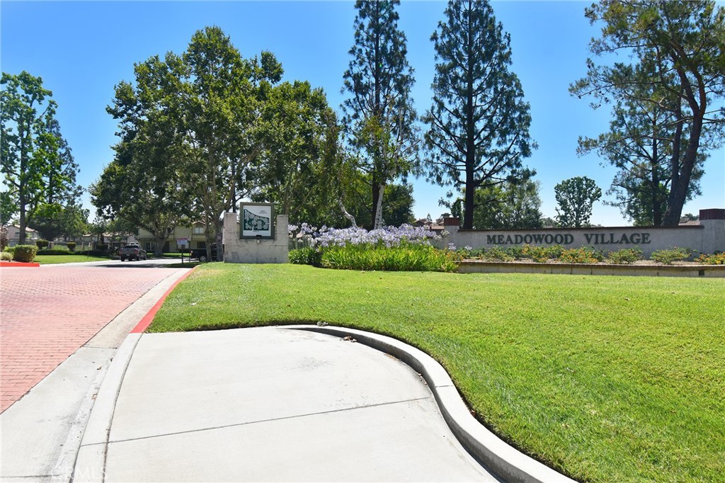 Adorable 2 bedroom condo located in the beautiful city of
Rancho Cucamonga offering great dining, shopping and community services! Meadow Wood Vilas is most sought after for its great community facilities and this condo offers a two car attached garage with all of
Your living space above your own garage so you don’t have to worry about neighbors above or below you offering peace and quiet. The newer laminated flooring and brand new carpeting in bedrooms offers a clean slate for new owner to move in and make this condo your own! Pick out your own new flooring for the kitchen and baths as we have a contractor ready to install!
Cozy fireplace adorns the living space of your new condo. Generous size bedrooms and nice size lanai brings this one to the top of
Your showing list.