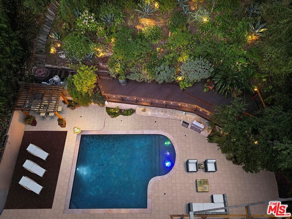 Photo of 3600 Mandeville Canyon Road, Los Angeles, CA 90049 (MLS # 26834505)