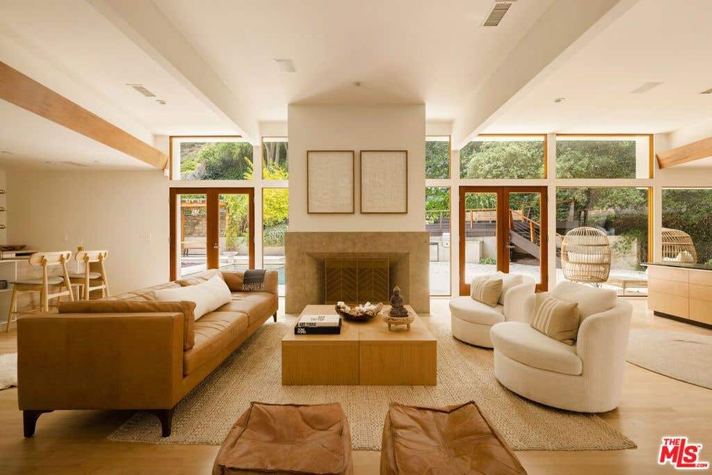 Photo of 3600 Mandeville Canyon Road, Los Angeles, CA 90049 (MLS # 26834505)