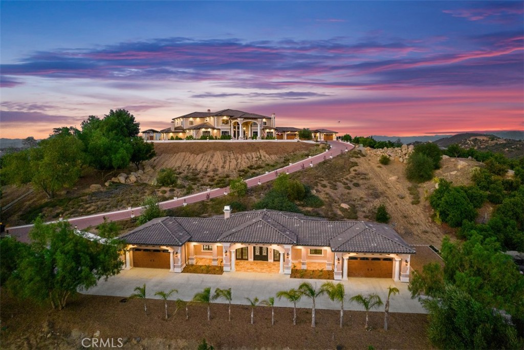 36852 Calle De Lobo