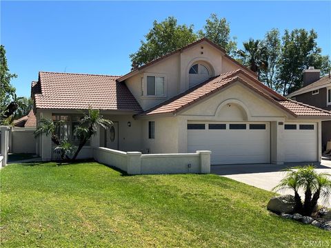 Photo of 13747 Stanford Court, Fontana, CA 92336 (MLS # IV26074184)