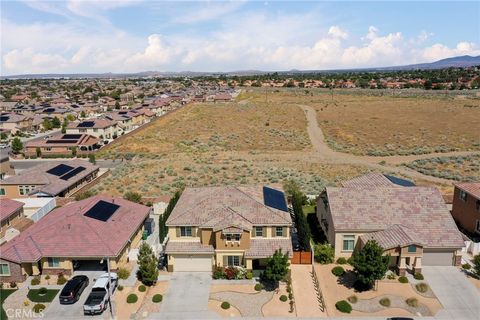Photo of 39028 Mondell Pine Avenue, Palmdale, CA 93551 (MLS # SR26091507)
