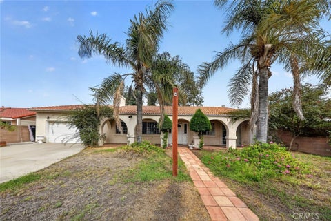 Photo of 12817 Mineola Street, Arleta, CA 91331 (MLS # SR26189018)