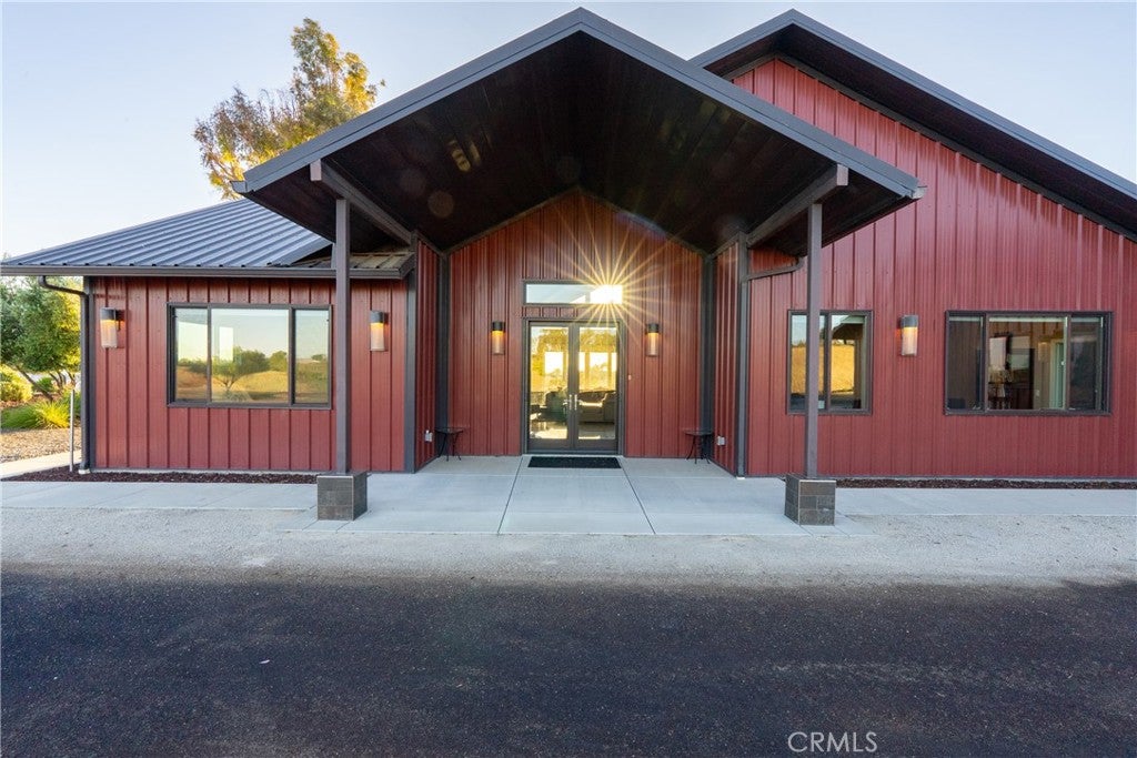 6235 Independence Ranch